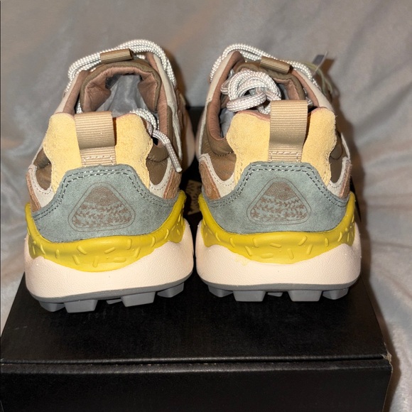 NWT Flower Mountain Yamano 3 Sneaker in Stone Mud - Picture 10 of 14